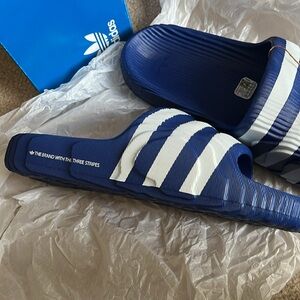 NIB Adidas Slippers